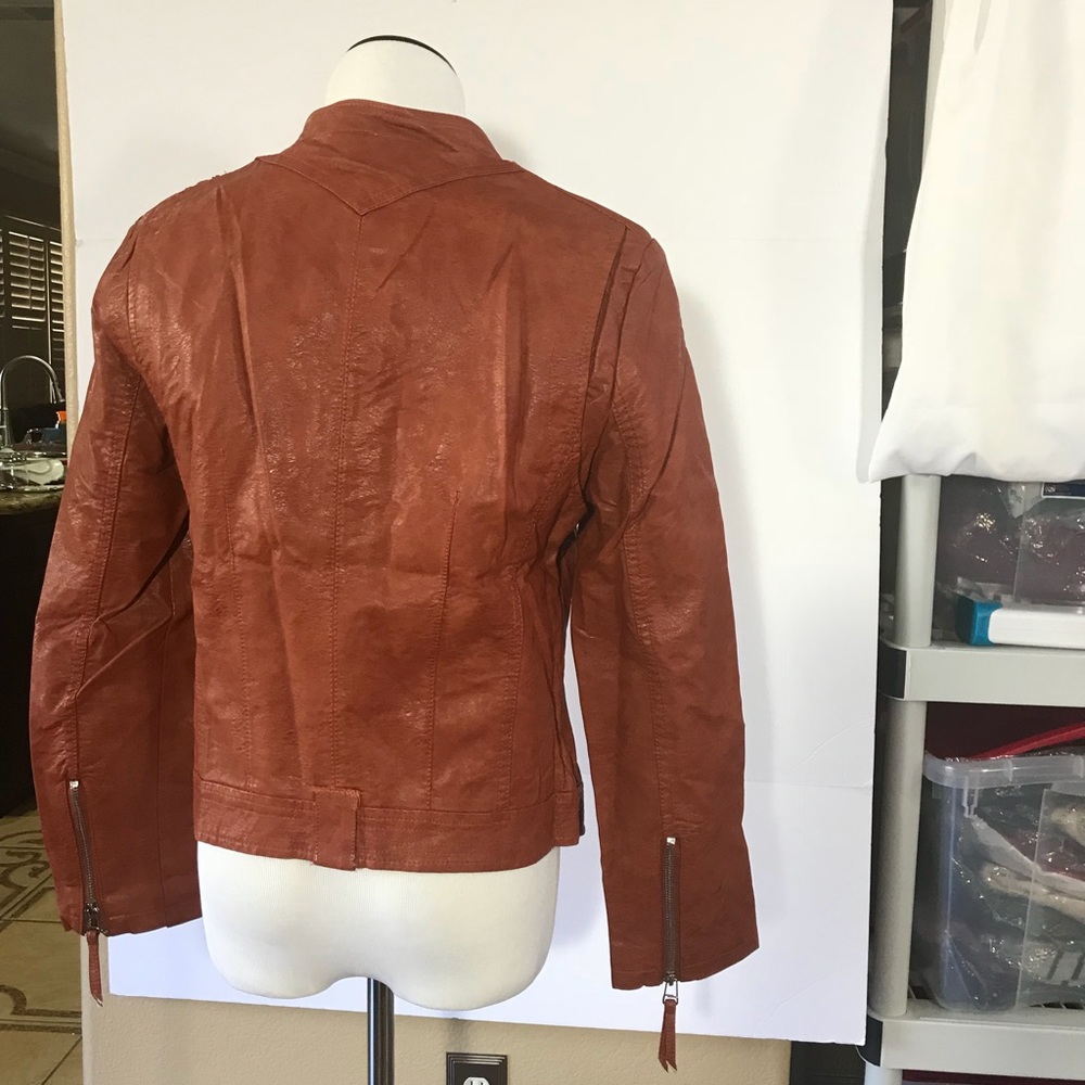 Jacket - Picture 4 of 6